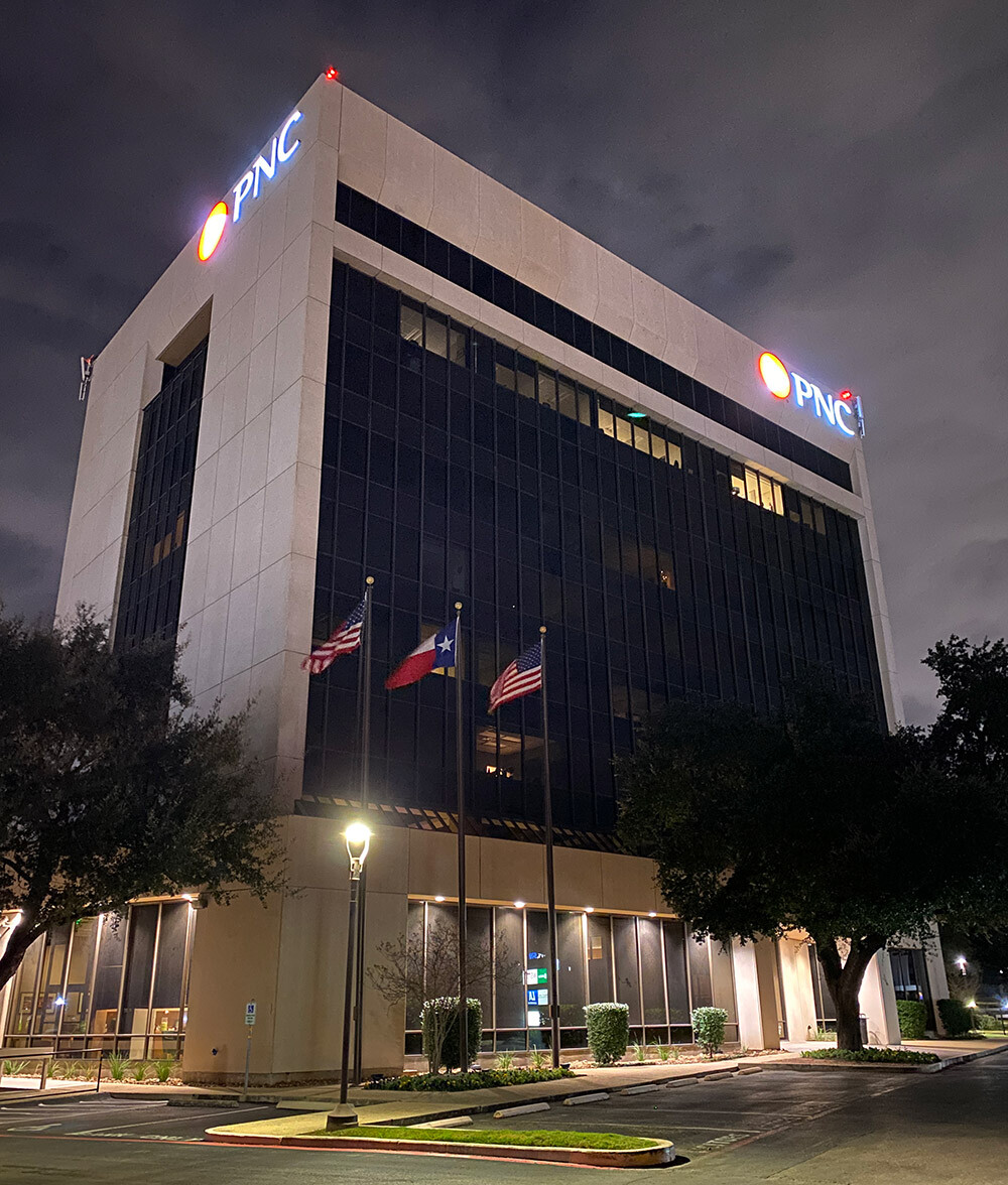 SignTek Inc San Antonio Texas - PNC Bank Building Sign