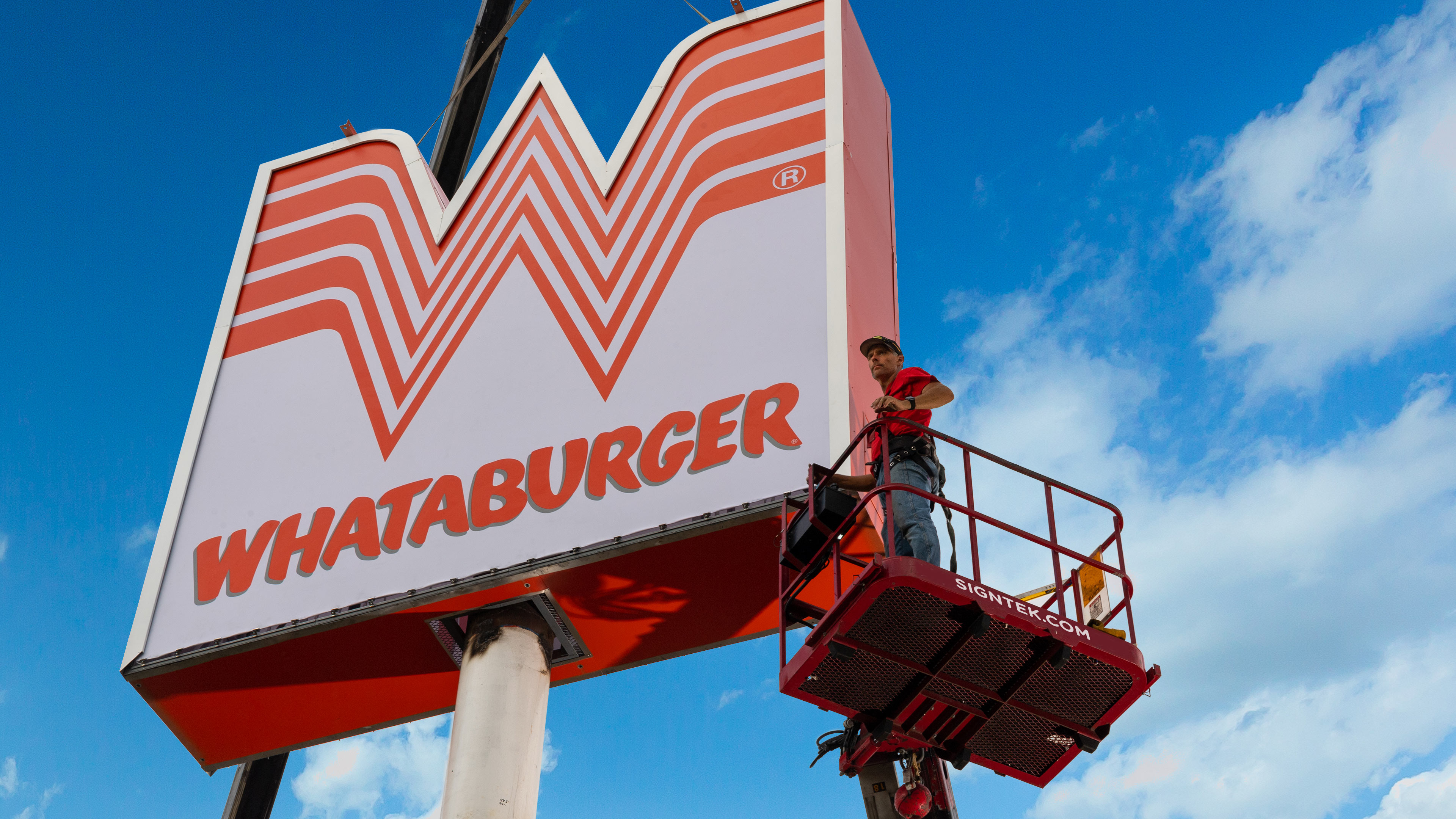 SignTek Inc San Antonio TX - Whataburger Pole Sign